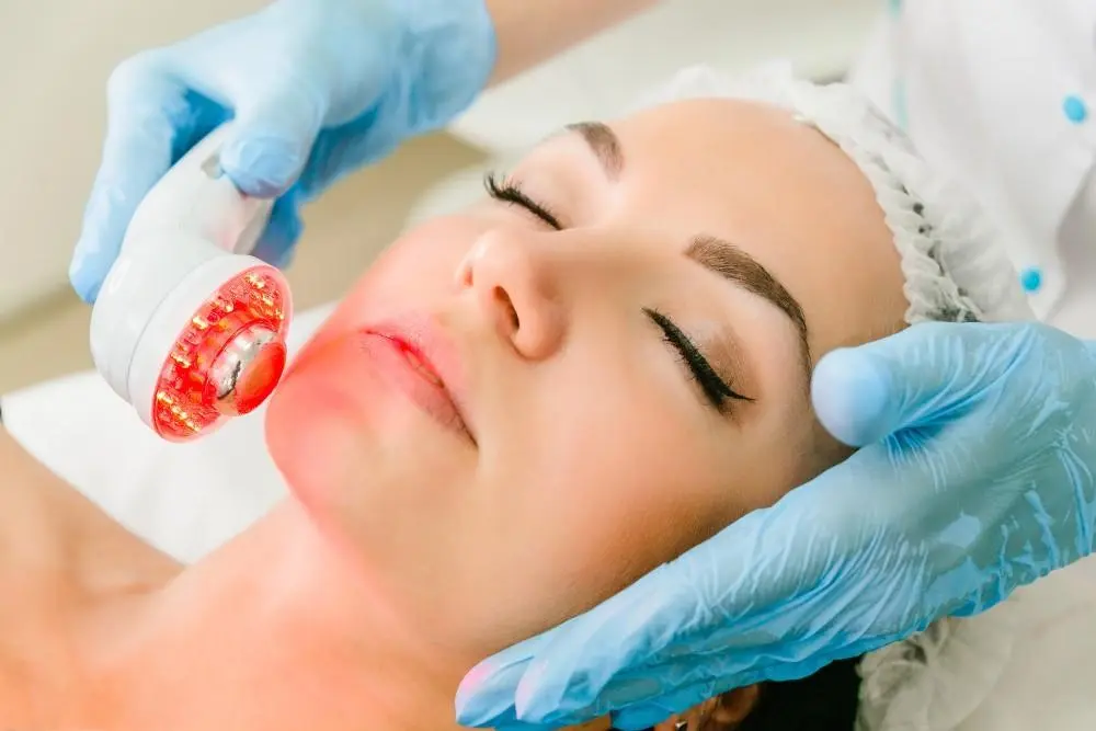 woman having non-surgical Morph8 treatment Tolworth